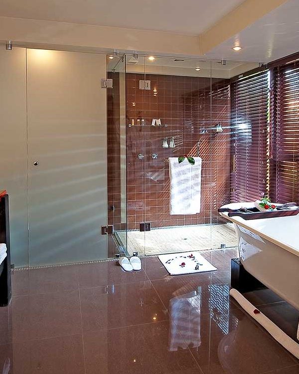 Elewana Arusha Coffee Lodge Bathroom